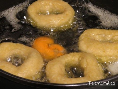 Freímos las rosquillas.
