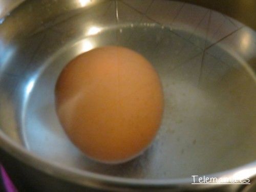 Cocemos el huevo (opcional).