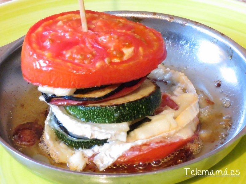 Milhojas de verduras y queso de cabra.