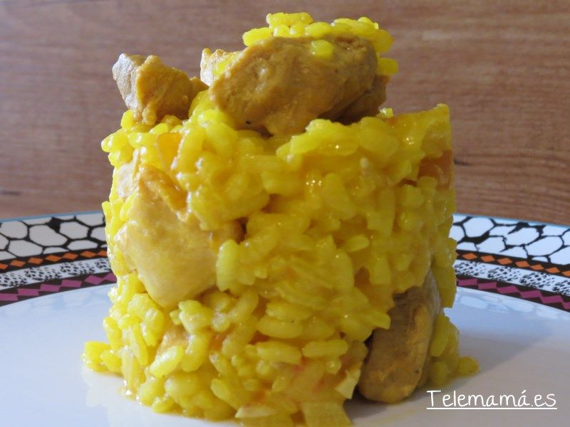 Arroz con pollo y magro de cerdo.