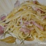 Espaguetis con salsa carbonara de andar por casa.