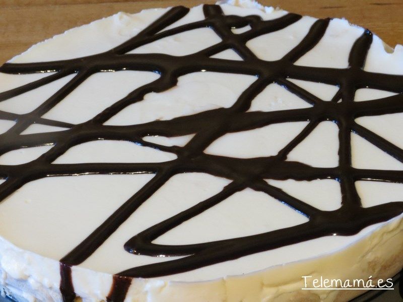 Tarta de queso fría con cuajada.