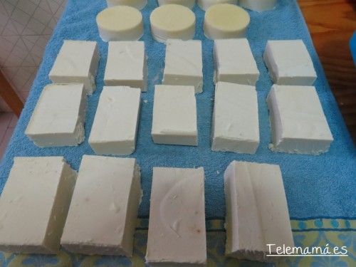 Cortamos con una puntilla o molde.