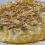Tortilla de calabacín y puerros.