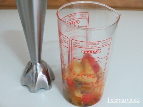 Trituramos para hacer la salsa.