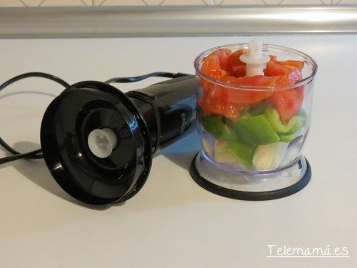 Preparamos para el sofrito.