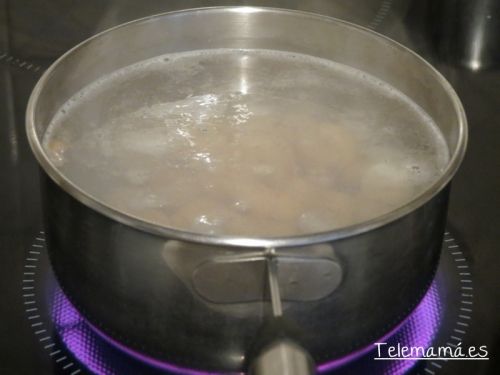Haciendo las gambas.