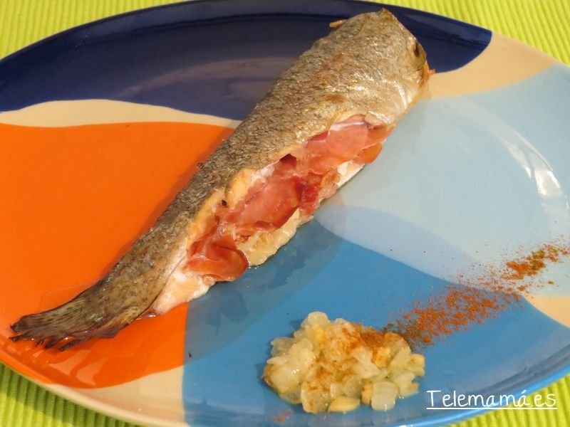 Trucha rellena de jamón.