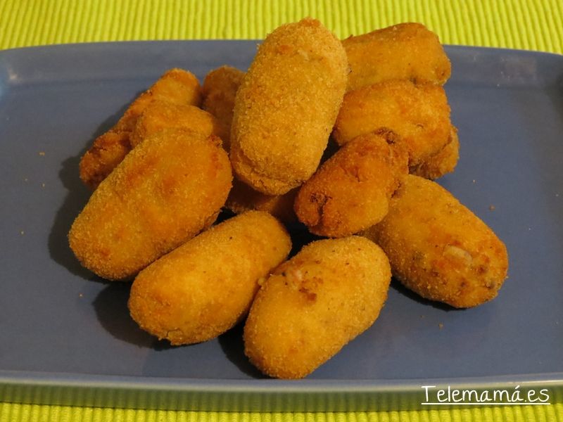 Croquetas de níscalos con jamón.