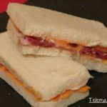 Sándwich de jamón serrano con salmorejo.