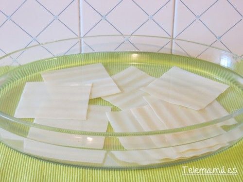 Canelones en agua.