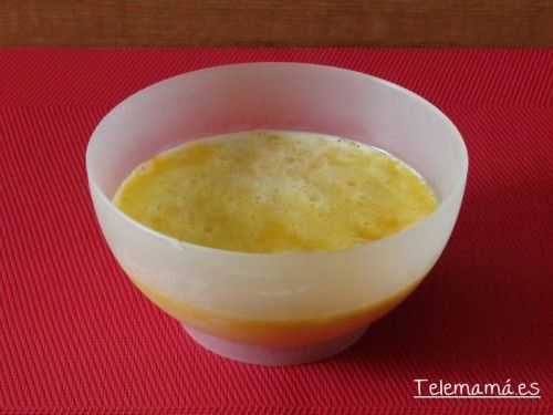 Huevo y leche evaporada.