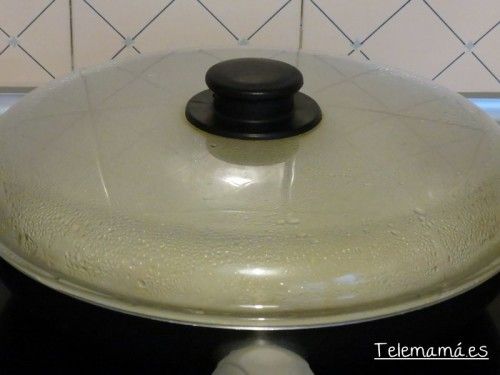 Tapamos la sartén.