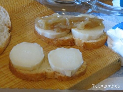 Montando las tostas.