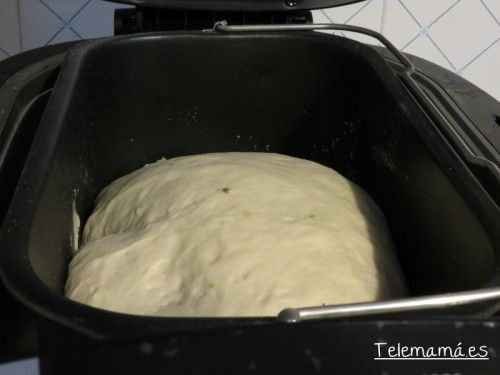 Masa hecha con la panificadora.