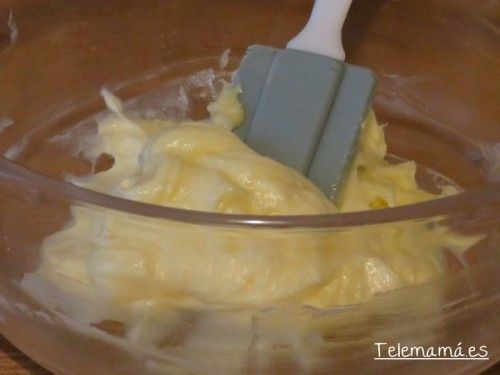 Crema esponjosa.