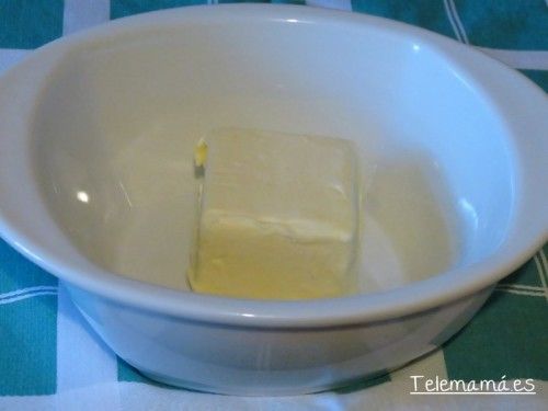Fundimos la mantequilla.