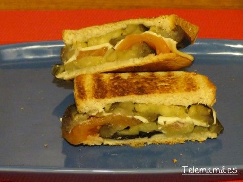 Sándwich de berenjena.