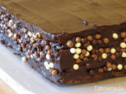 Adornamos nuestra tarta.