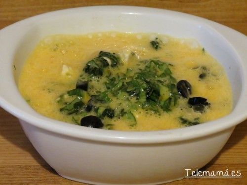 Añadimos los huevos.