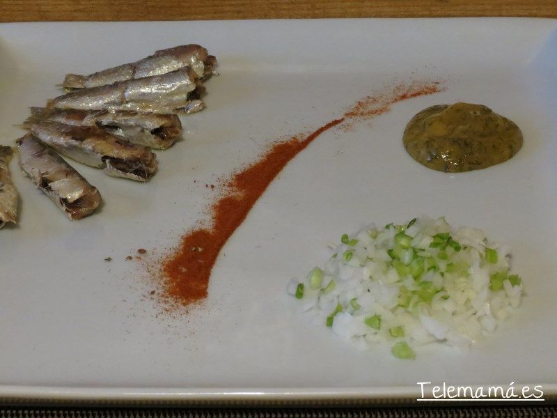 Aperitivo con sardinillas.