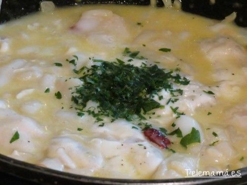 Echamos un poquito de perejil.