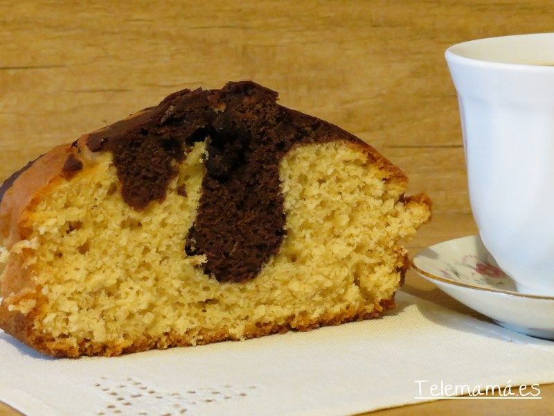 Bizcocho de coco y chocolate.