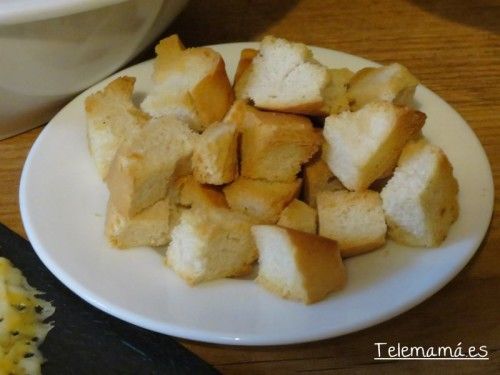 Riquisimos tostones dorados.