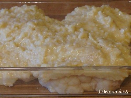 Ponemos la mezcla encima de la coliflor.