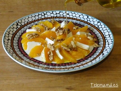 Le ponemos el aceite y vinagre como la mayoría de las ensaladas.