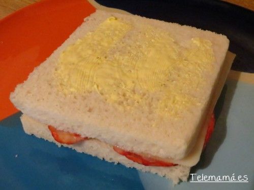 Si nos apetece podemos untar con mantequilla.