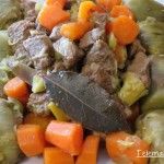 Guiso de ternera y alcachofas.