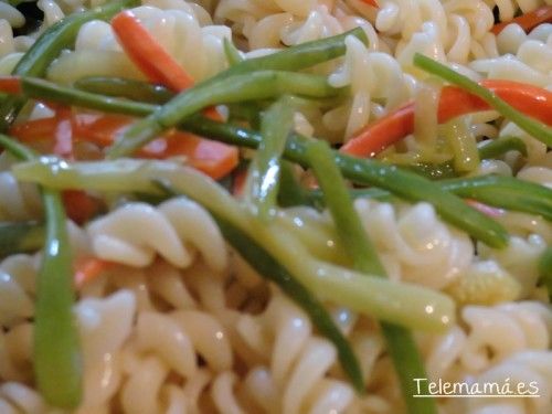 Por último echamos la pasta.