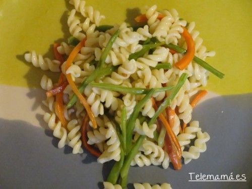 Espirales con verduras salteadas.
