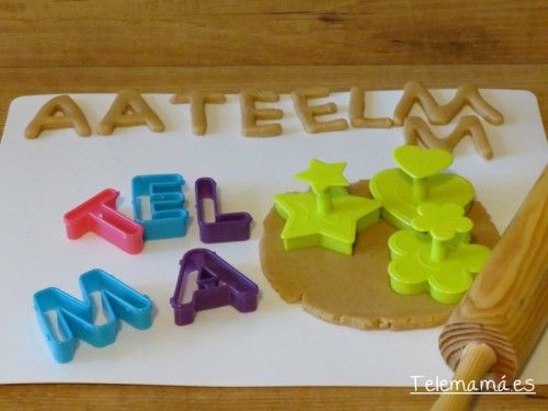 Usamos los moldes para galletas que más nos guste.