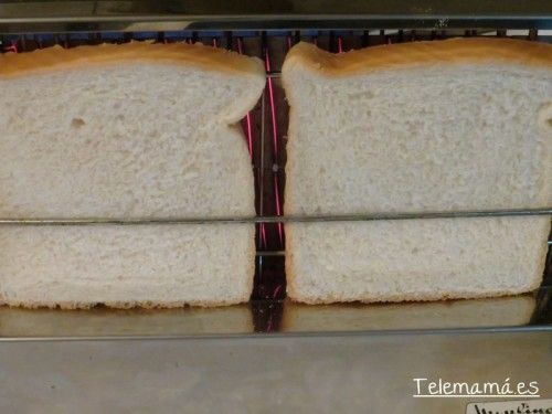 Tostamos el pan.