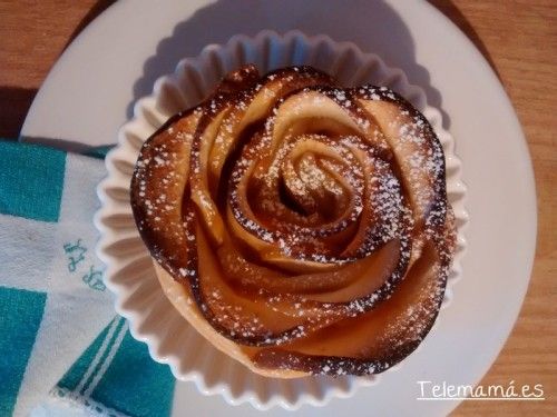 Rosa de hojaldre y manzana. 