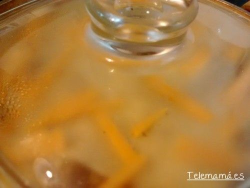 Tapamos para que se derrita el queso.