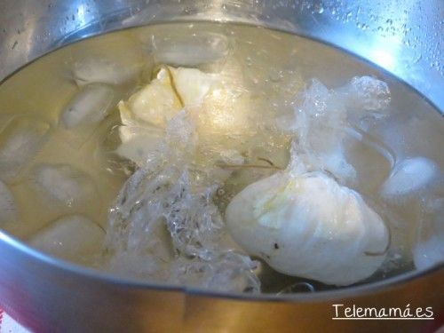 Cortamos la cocción con el hielo.