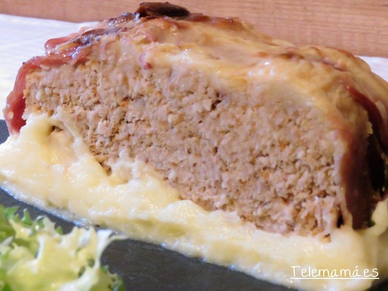 Pastel de carne picada.