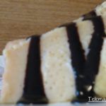 Pudín de chocolate blanco.