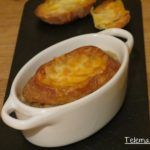 Sopa de cebolla.